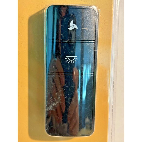 Hampton Bay ceiling fan basic on off remote universal 101, 309, 545 - Picture 3 of 3